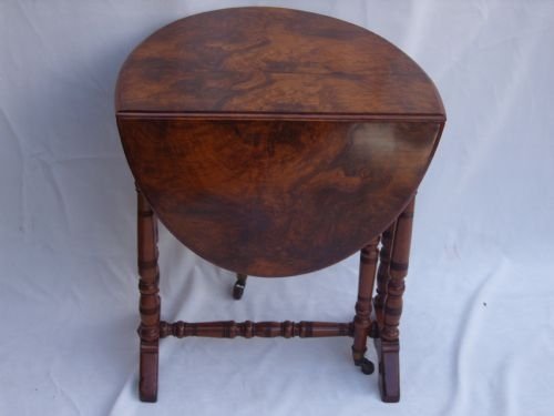 Walnut Sutherland Table